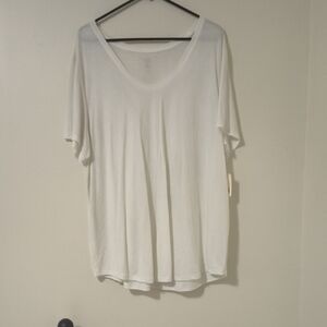 a.n.a Women's White Short Sleeve Tee